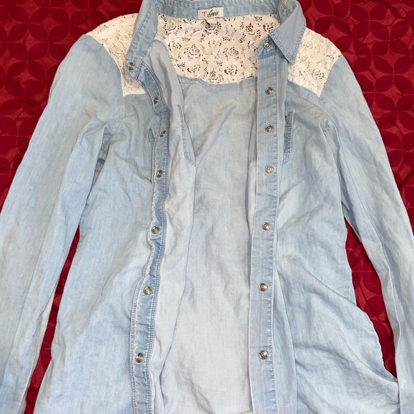 GUESS Shirt - Picture 7 of 12